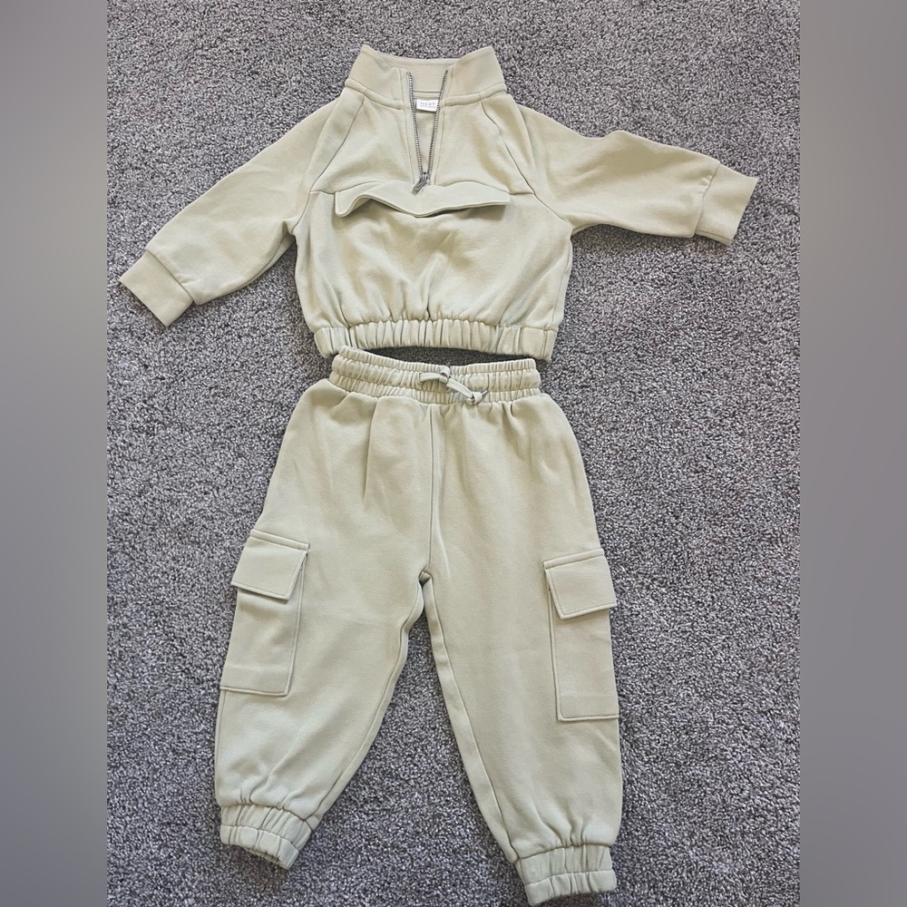 next Kids Two-Piece Cargo Sweatshirt & Joggers Set in Sage